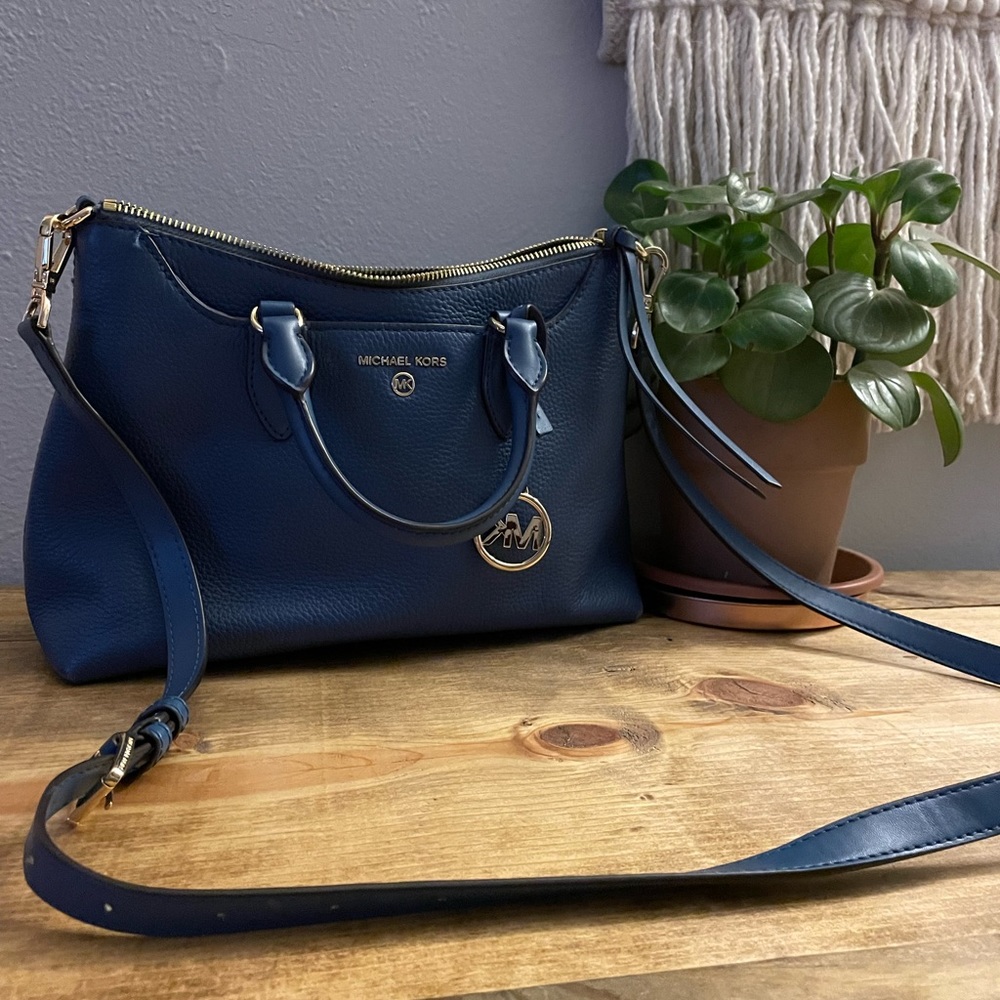 Michael kors satchel